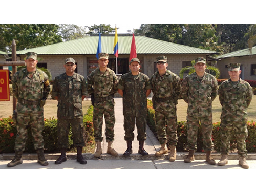 Militares de Brasil e Colômbia