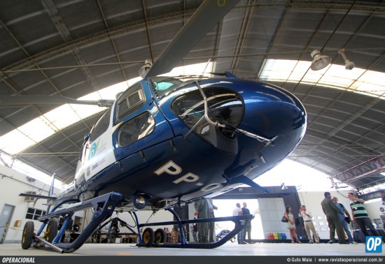 Entrega de equipamento para o Grupamento Aeromóvel