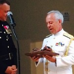 Comando do Corpo de Fuzileiros Navais dos EUA presta homenagem à Marinha do Brasil