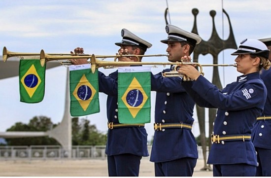 troca da bandeira