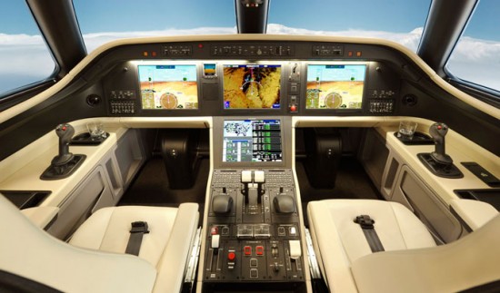 Legacy_500_Midsize_Business_Jet_Cockpit