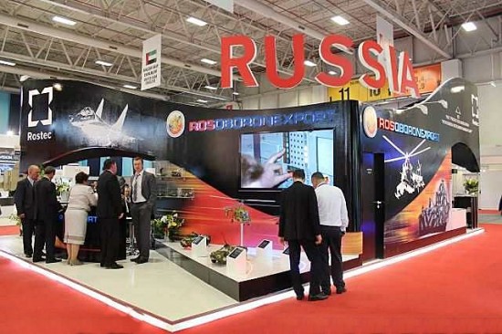 Rosoboronexport_booth_stand_at_IDEF_2013_defense_exhibition_in_Turkey_Istanbul_640_001