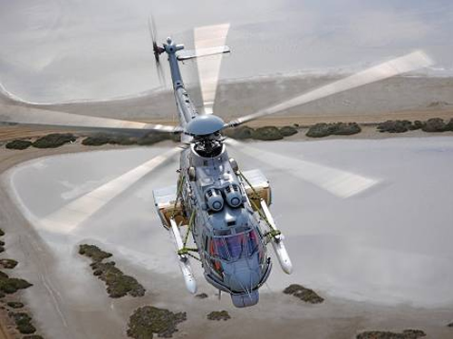 Foto cedida pela Airbus Helicopters - Aeronave SOC-09 realizando ensaios em diversos perfis de voo