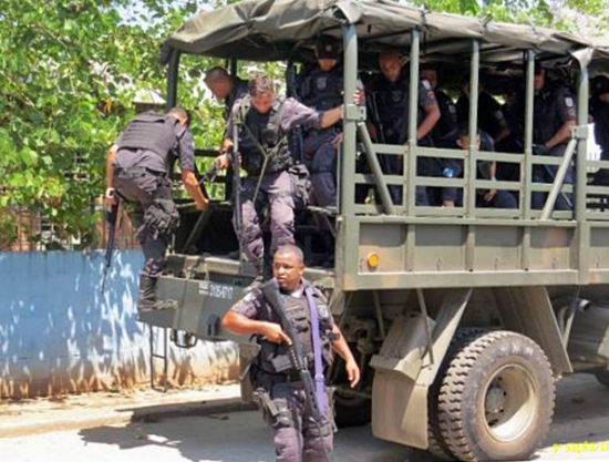 Policia pacificadora.6