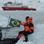Navios da Marinha do Brasil regressam da Antártica