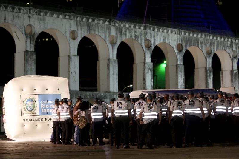 Operação Lapa Presente começa a fiscalizar região do Rio Antigo.