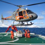 Helicópteros da Marinha participam de missão na Antártica durante seis meses