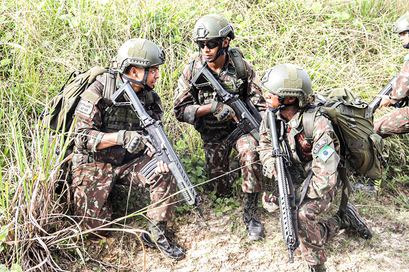 Tropa de Comandos do EB, A tropa de comandos do Exército Br…